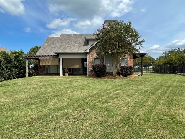 Beautiful 5 Bedroom 3 Bath In Taylor Lakes... - Beautiful 5 Bedroom 3 Bath In Taylor Lakes... House