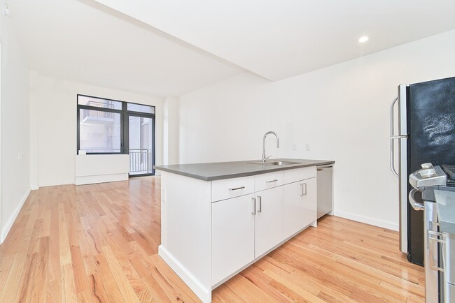 Spacious One Bedroom with Two Balconies