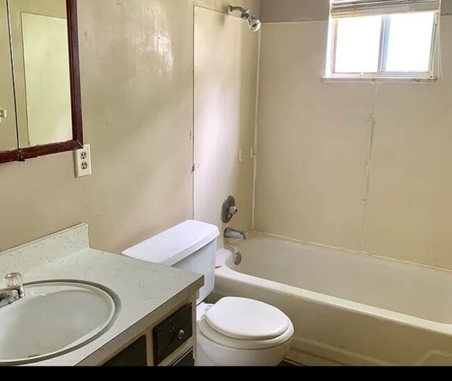 Photo - 567 W Taylor St