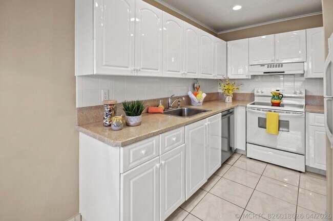 Photo - 1421 NW 20th Ave Unit 204