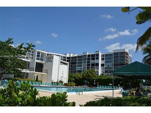 Photo - 800 Parkview Dr Unit 1018