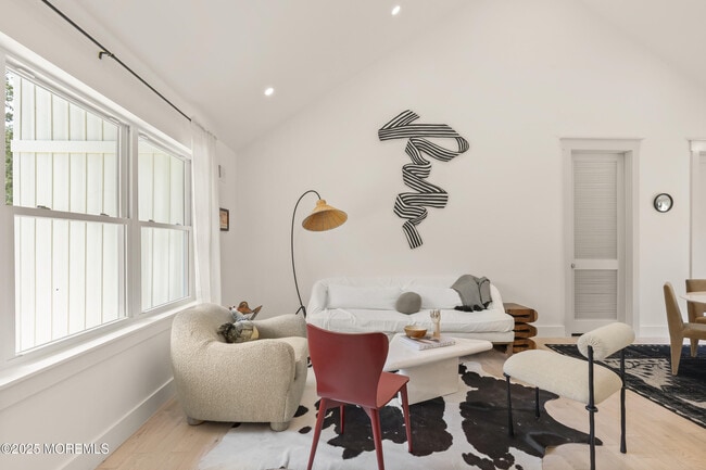 Photo - 1406 Transit Ave