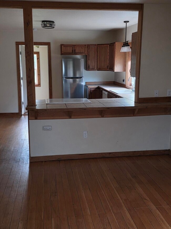 Photo - 23 S Main St