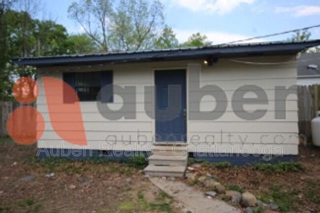 Building Photo - 5003 Carolyn Ln Unit B