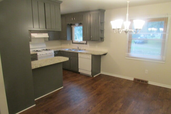 Photo - 7866 Cottonwood Dr