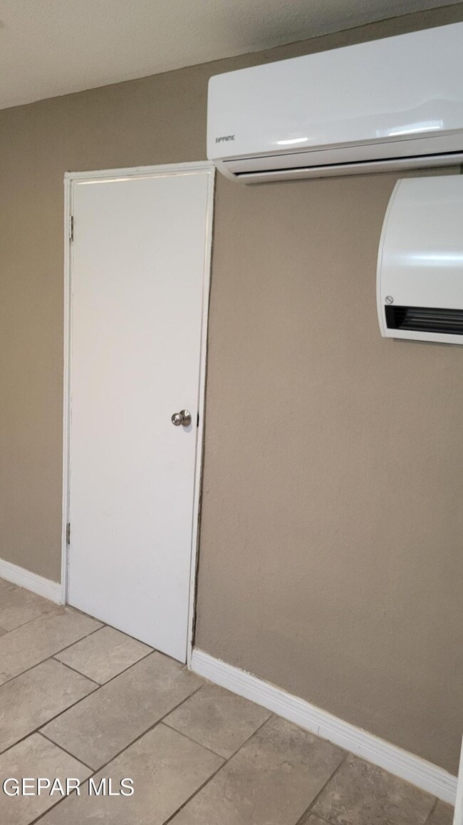 Photo - 2225 Magoffin Ave