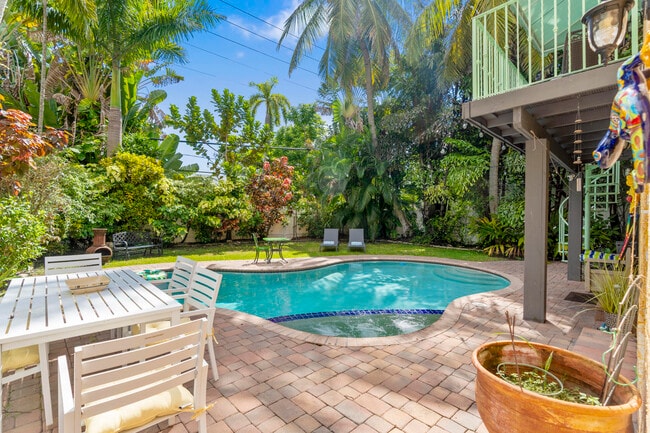 Photo - 614 SE 5th Ct