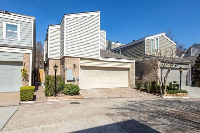 Photo - 1829 Bering Dr Unit 2