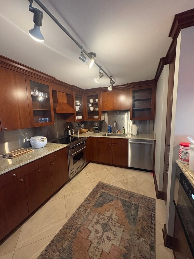 Photo - 201 E Chestnut St Unit 22C
