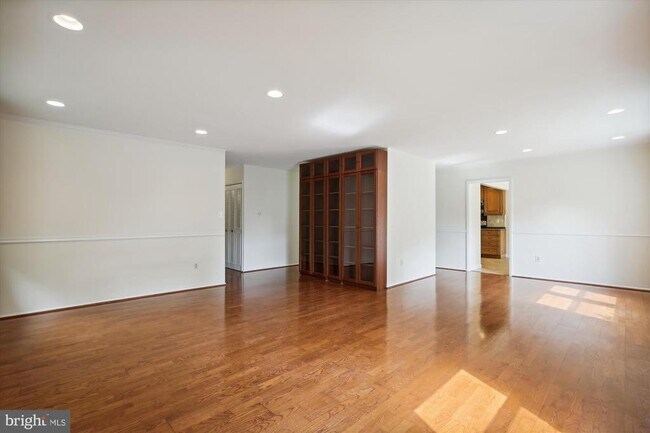 Photo - 4607 Marshall Hall Ln