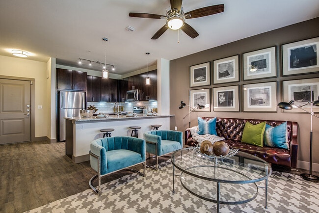 Fifty02 Westover Hills Apartments