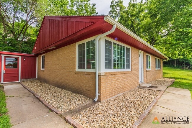 Photo - Close to Aggieville & K-State! **Lease from 8/7/26-7/31/27 ONLY!!**