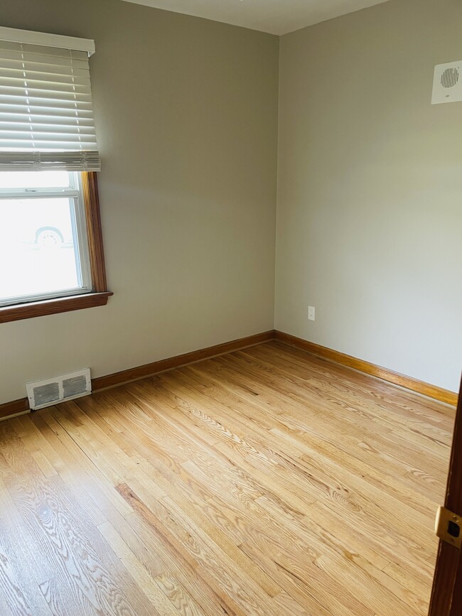 Dormitorio 1 - 405 Saint Christina Ln