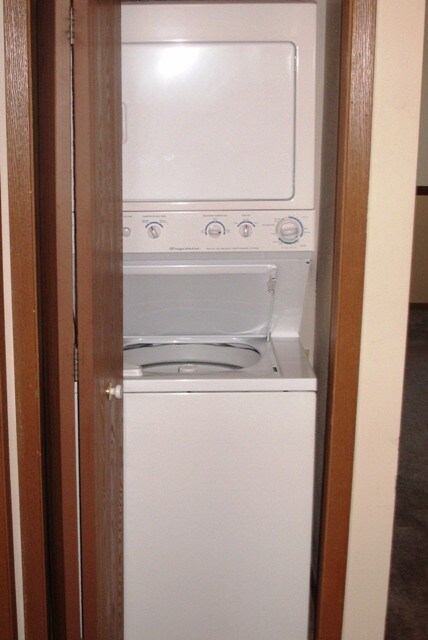 Photo - 451-461 S River Rd