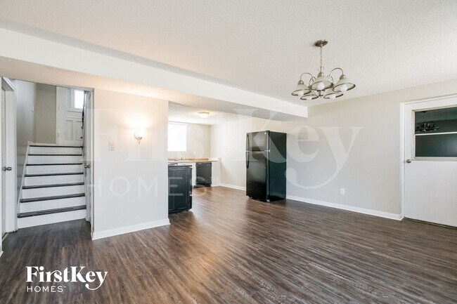 Photo - 2020 Belmont Blvd