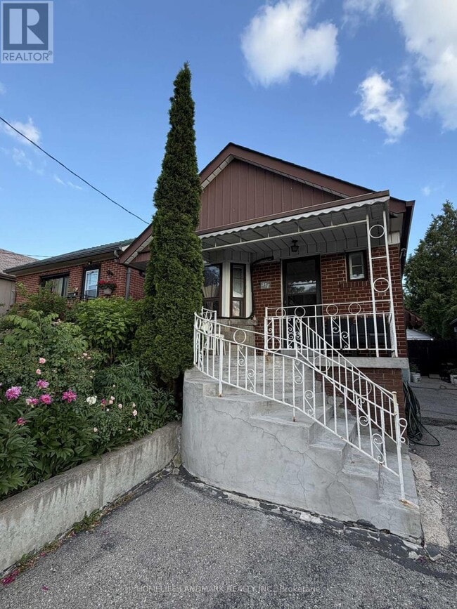 Photo - 131 Cameron Ave