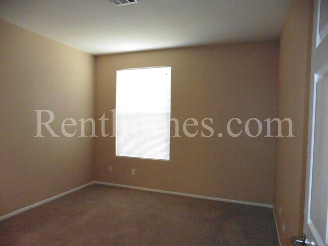 Photo - 10844 Sabre Hill Dr Unidad 227