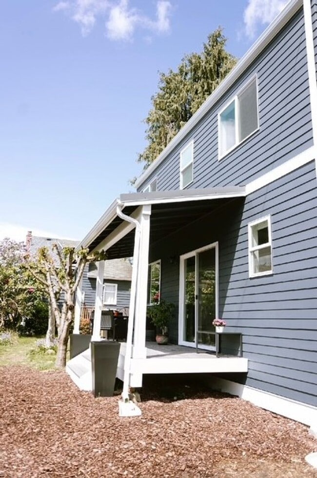 Photo - 7538 Mary Ave NW
