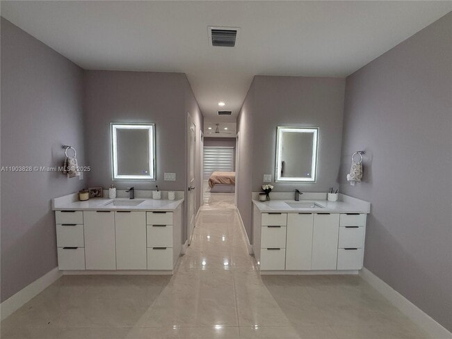 Photo - 1718 California Casa