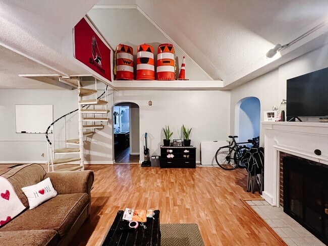 Photo - PRELEASING for AUGUST! Close to Campus