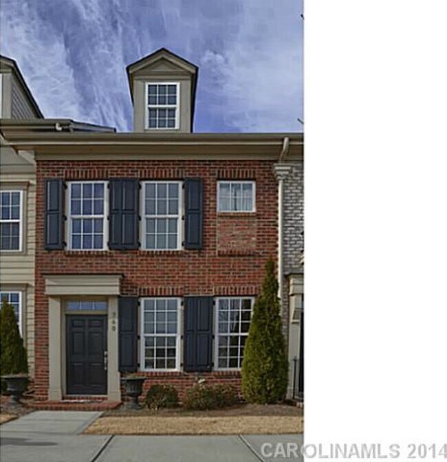 Photo - 960 Gardners Way