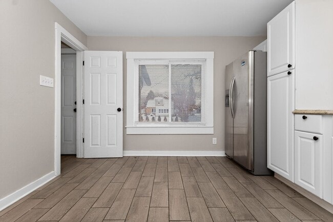 Photo - 1631 W Custer Ave