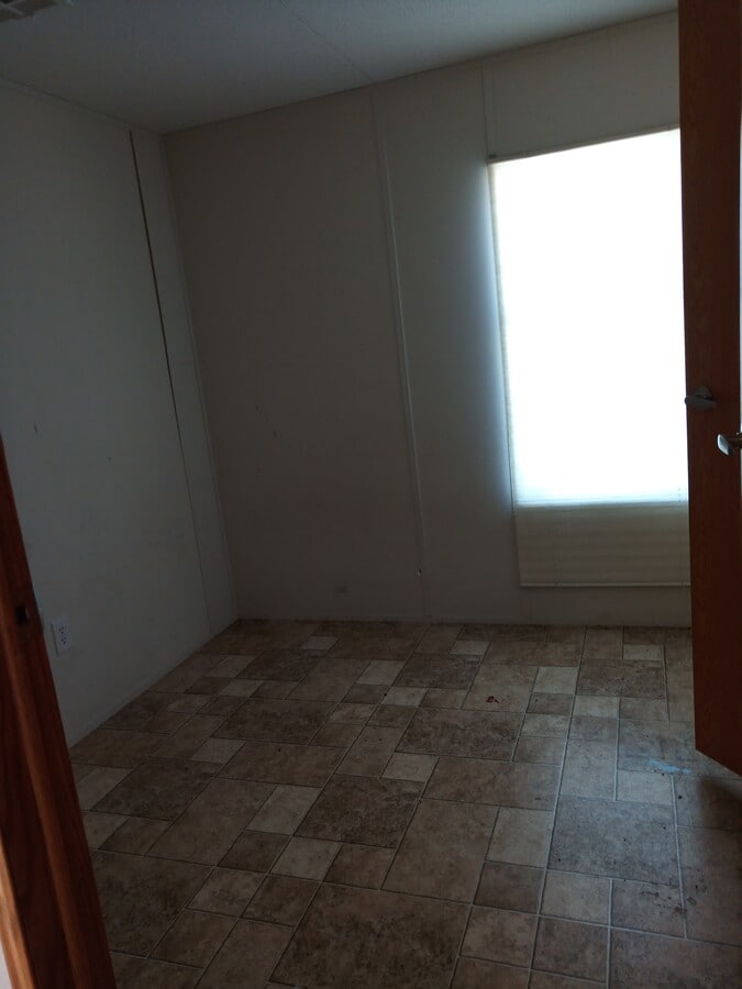 Photo - 111 W Rowan St