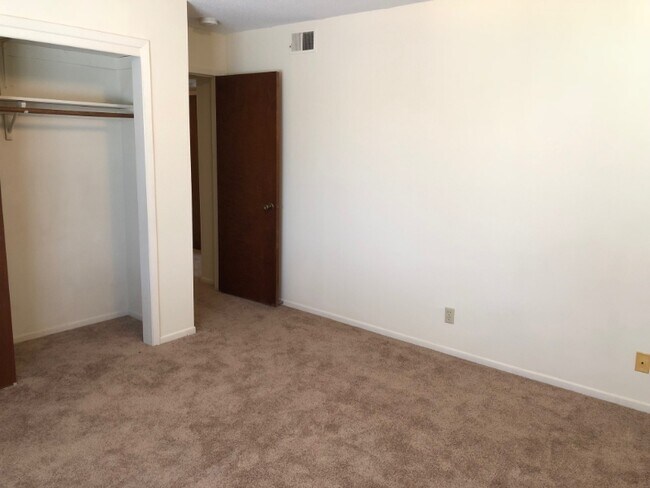 Photo - 2017 NW Hickory Ln Unit 10