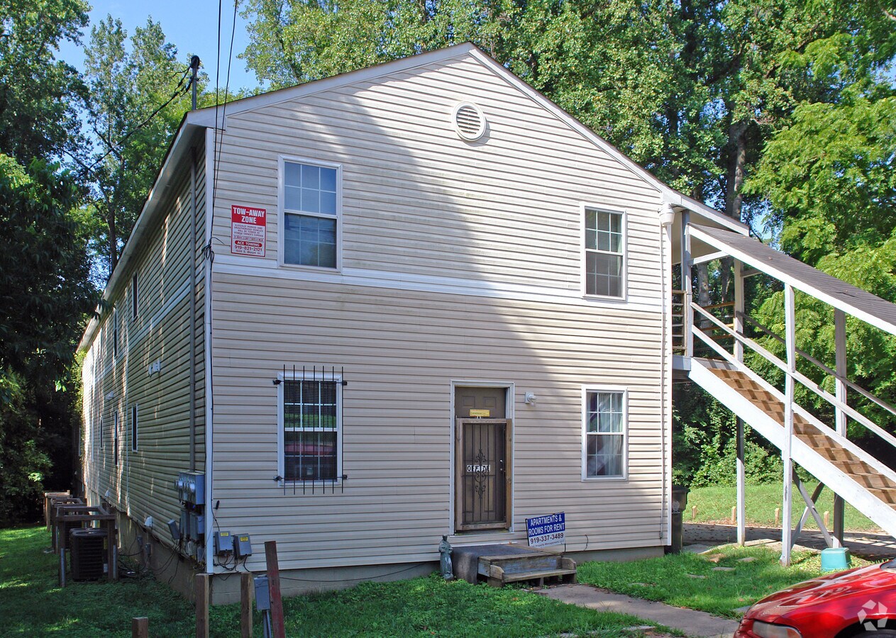 Photo - 1600 Poole Rd Apartments