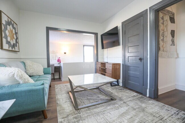 Photo - 3004 Marcy St