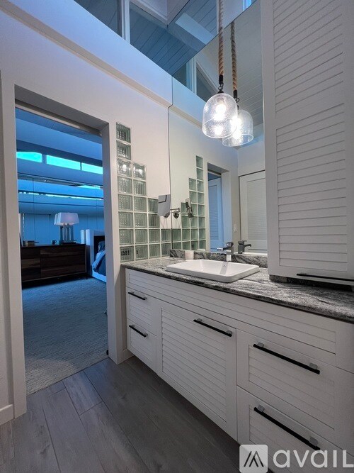 Photo - 6323 Marina Pacifica Dr N