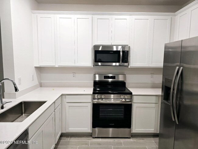 Photo - 336 Belfort Ct