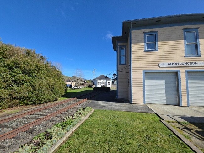 Photo - Distinctive Alton home offers charming living opportunity!