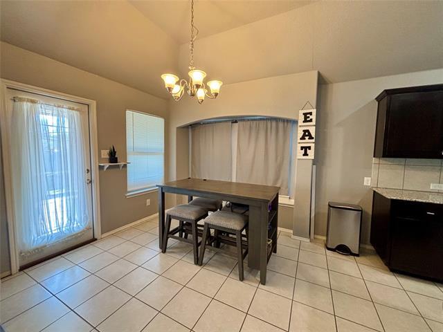 Photo - 900 Grouse Rd