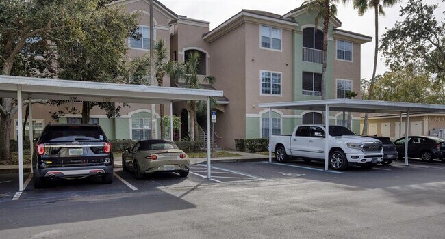 Building Photo - 4833 Cypress Woods Dr Unit 4101