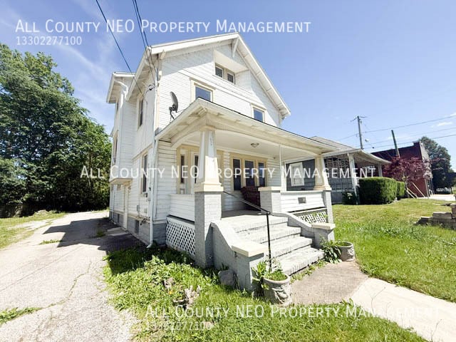 Photo - 859 Brown St Unit Up