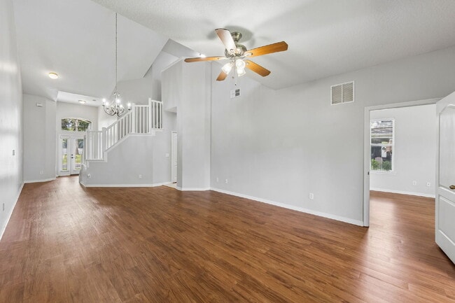 Photo - Spacious 3-Bedroom Townhome with Loft & Green-Space Views | Oviedo