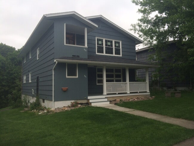 Photo - 301 Roosevelt Ave Unit 1