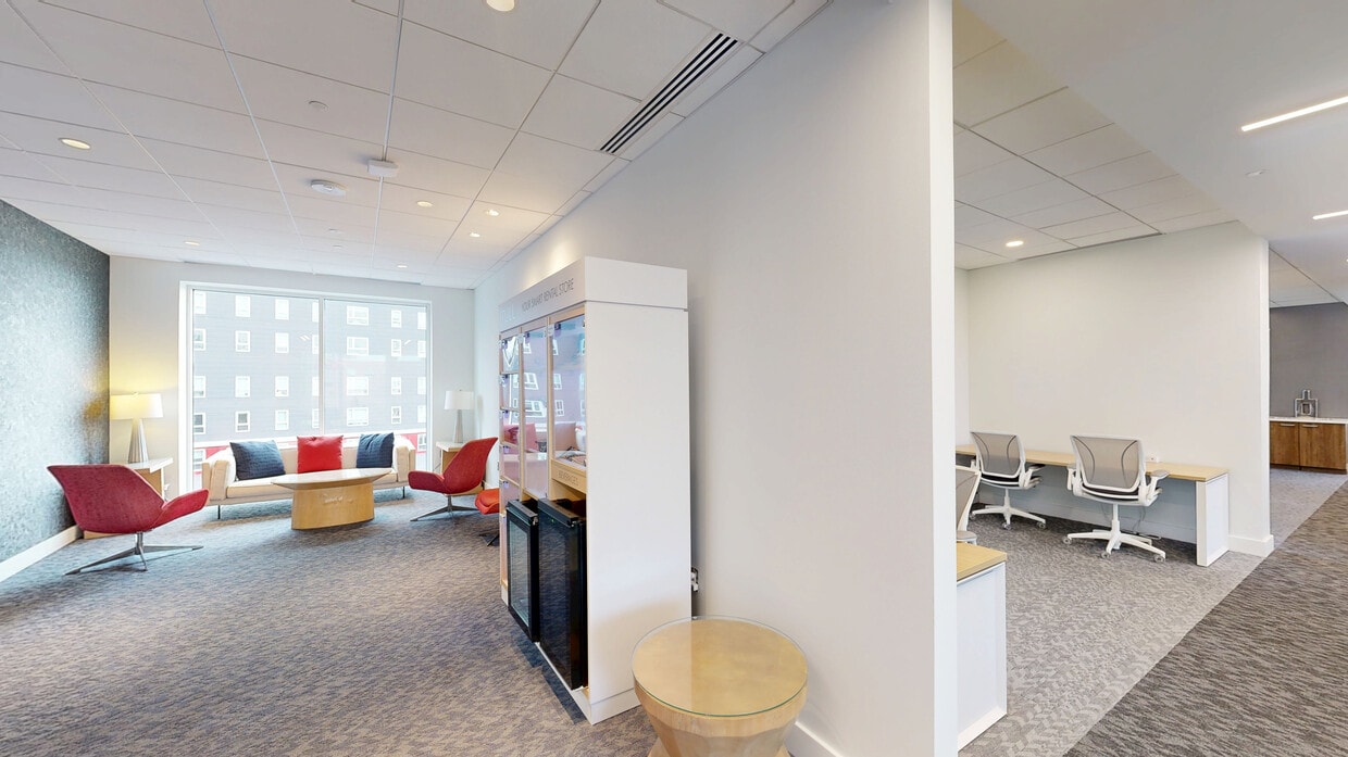 Photo - Vantage Apartments