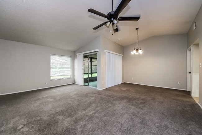 10602 Lazy Lake Dr