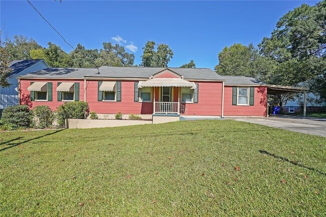 Building Photo - 2055 Anderson Dr SE