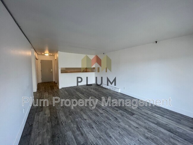 Photo - 1547 S Higgins Ave Unit #203