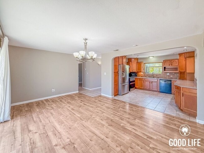 Photo - 9719 Castaic Ct