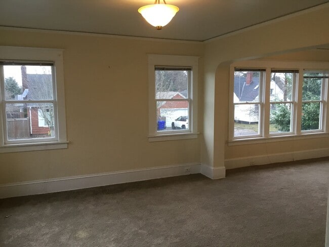 Photo - VINTAGE CHARM