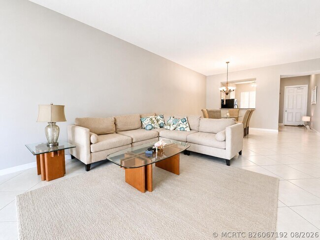 Photo - 6 Harbour Isle Dr E Unit 205