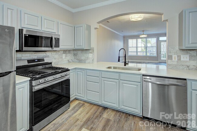 Photo - 210 S Cedar St