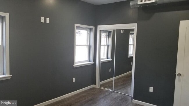 Photo - 2153 Ridge Ave Apartamento