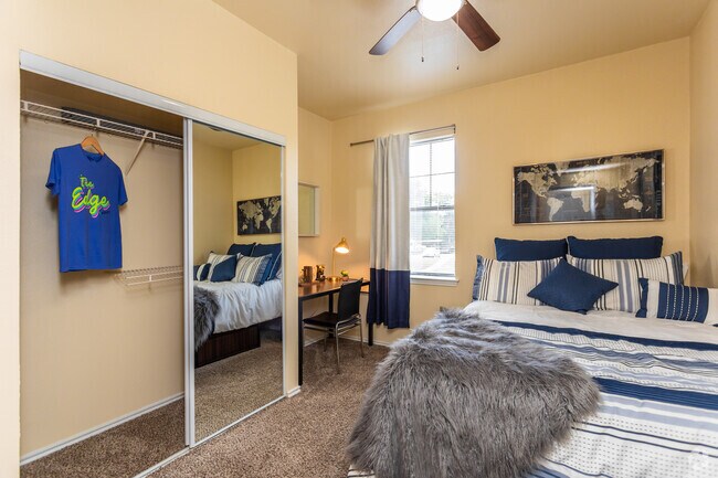 2BR, 2BA - 760SF Bedroom - The Foundry