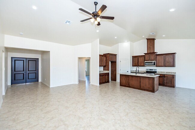 Photo - El Rancho Encantado