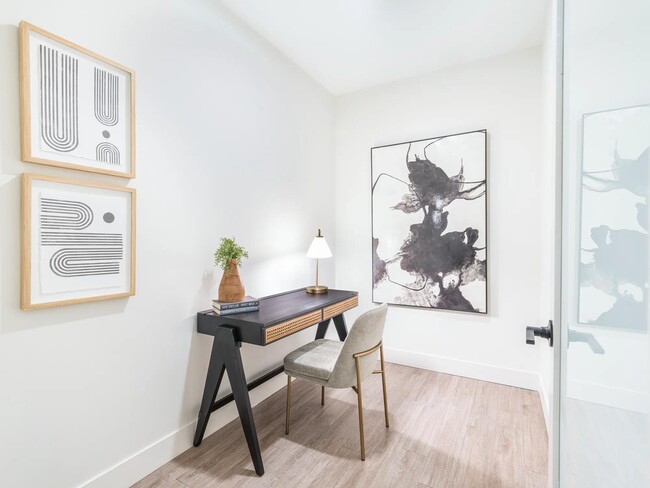 Discover flexible living with our stylish den and loft layouts! - Modera Golden Triangle Apartments